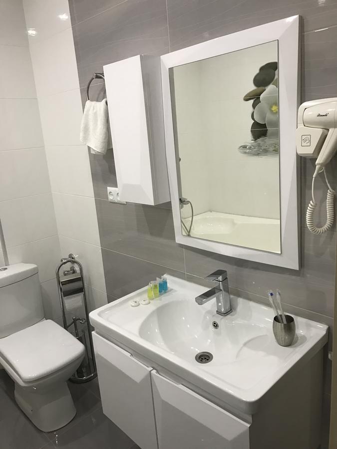 באטומי Hotel Marseille מראה חיצוני תמונה