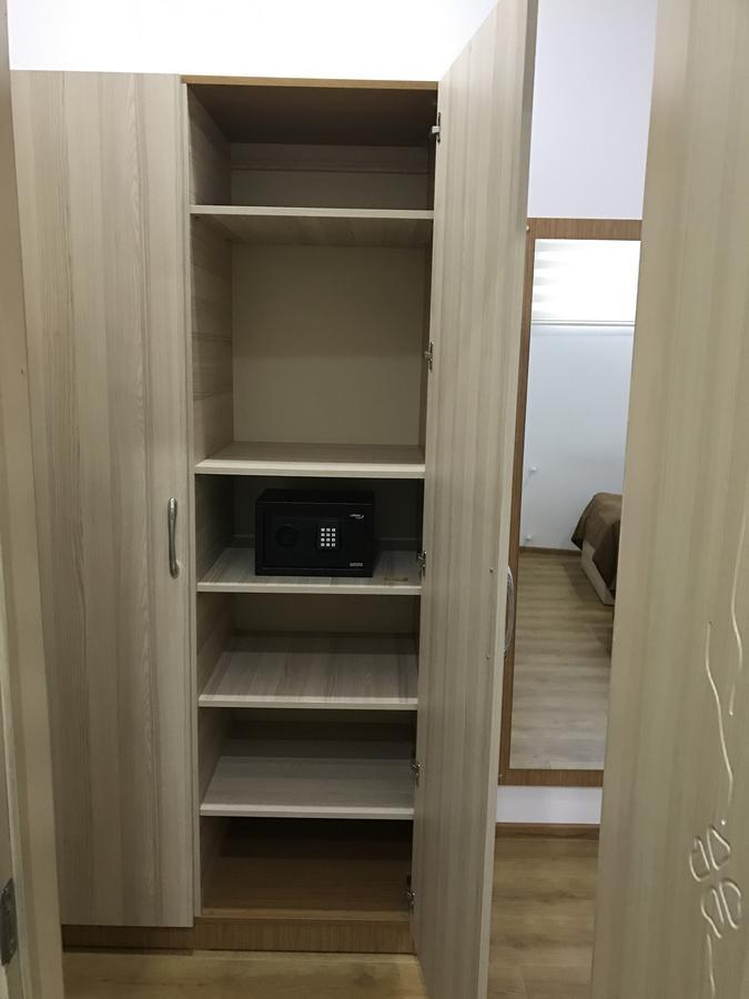 באטומי Hotel Marseille מראה חיצוני תמונה