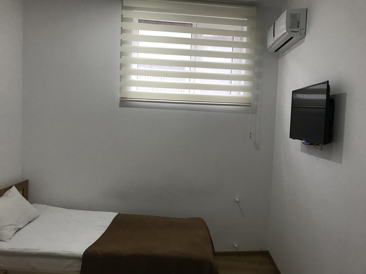 באטומי Hotel Marseille מראה חיצוני תמונה