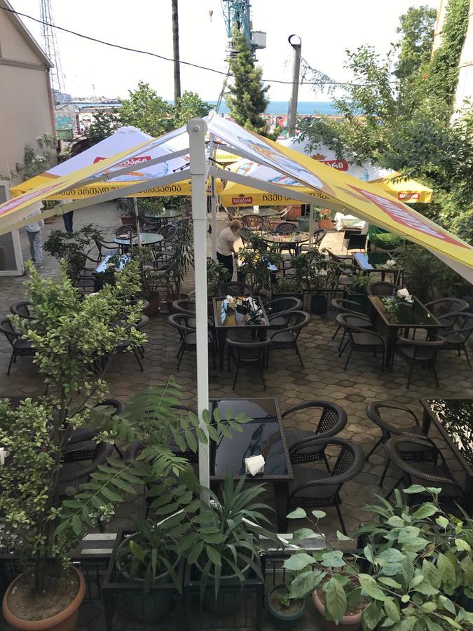 באטומי Hotel Marseille מראה חיצוני תמונה