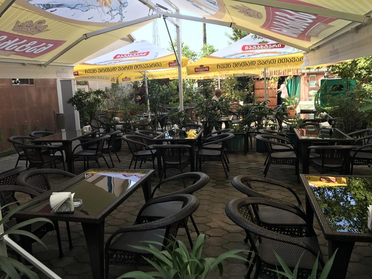 באטומי Hotel Marseille מראה חיצוני תמונה