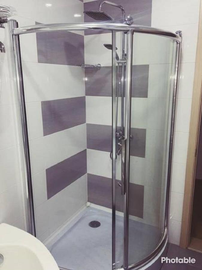 באטומי Hotel Marseille מראה חיצוני תמונה