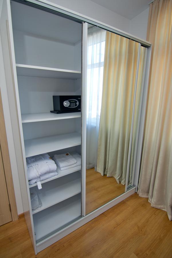 באטומי Hotel Marseille מראה חיצוני תמונה